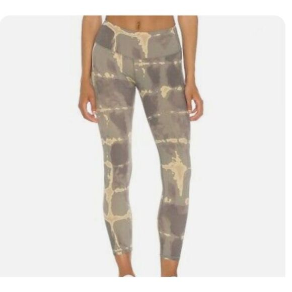 Varley Luna Leggings in Golden Tie Dye Size M - Picture 2 of 9